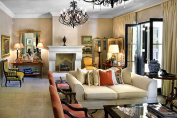Executive Lounge