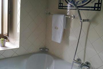 Photo 51