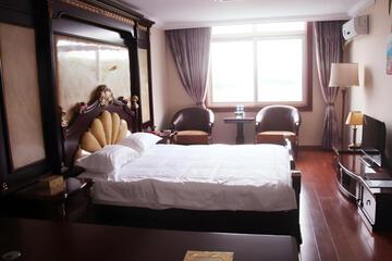 Photo 11