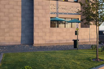 Pet-friendly amenities