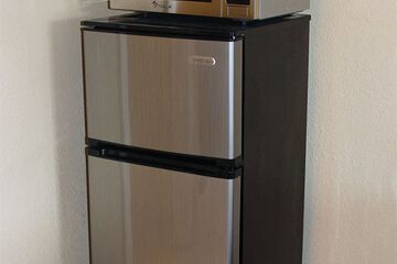 Mini-Refrigerator