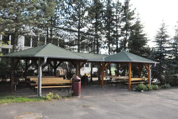 BBQ/picnic area