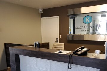 Concierge desk