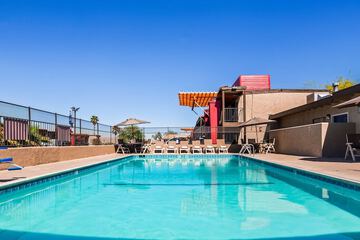 Pool 4 of 25