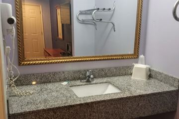 Bathroom sink