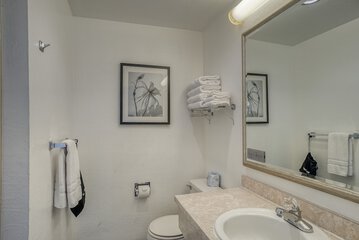Room 119 of 143