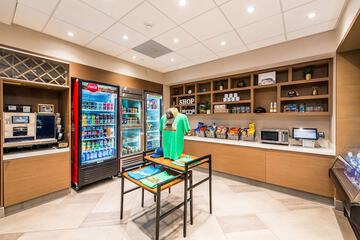 Snack bar