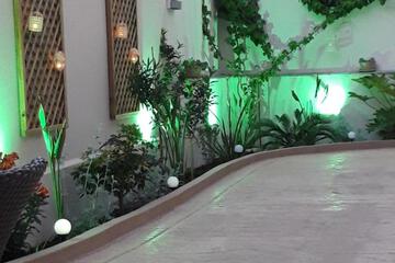 Photo 32