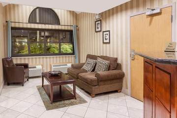 Microtel Inn & Suites by Wyndham Knoxville