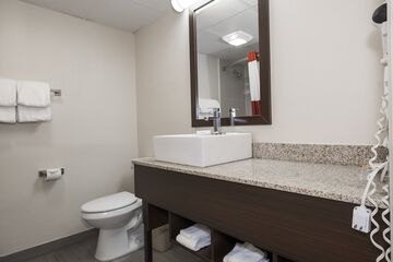 Room 12 of 27