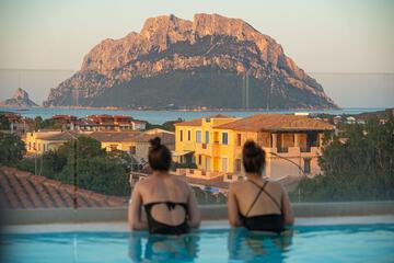 Rooftop pool