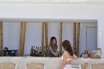 Poolside bar