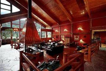 Hotel Lounge