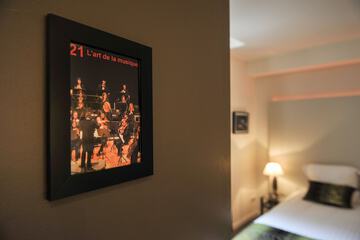 Room amenity