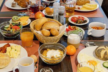 Breakfast meal