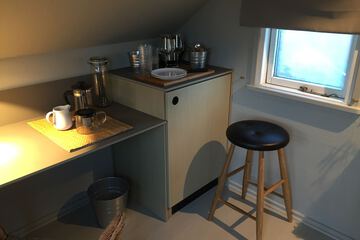 Private kitchenette