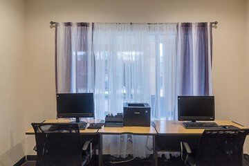 Business Center 23 of 23