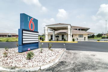 Motel 6 Berea KY