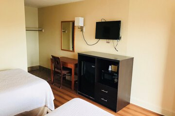 Room 7 of 16