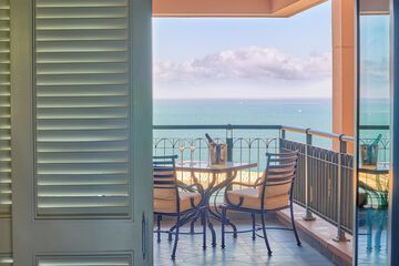 Beach/ocean view