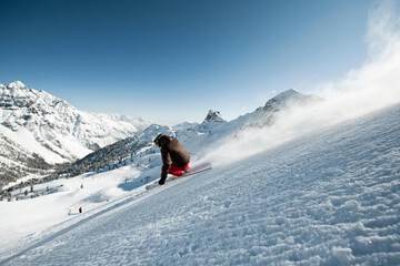 Snow and ski sports