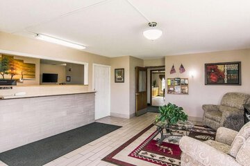 Hotel Interior 18 of 39