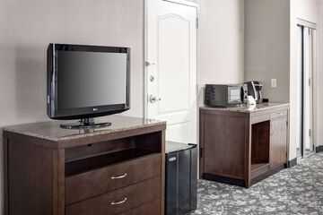 Room 28 of 44