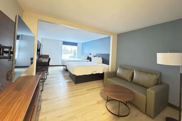 Room 37 of 58