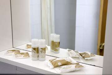 Bathroom amenities