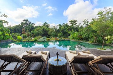 Infinity pool