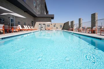 Holiday Inn Glendale - Stadium & Ent Dist by IHG