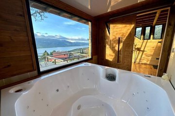 Private spa tub