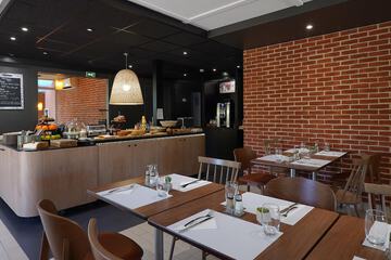 Breakfast area