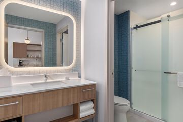 Bathroom shower