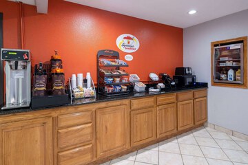 Breakfast/Coffee Service 34 of 36