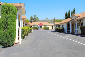Rose Bowl Motel