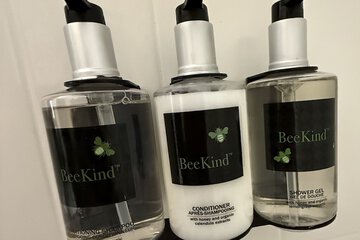Bathroom amenities