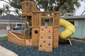 Children's play area - outdoor