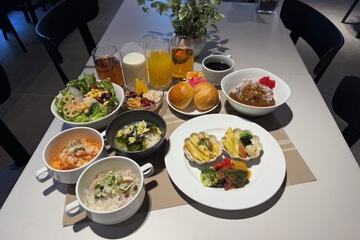 Breakfast buffet