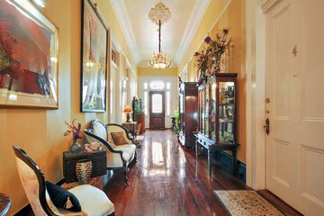 Ballroom/Hall 38 of 47