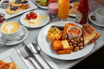 Breakfast meal