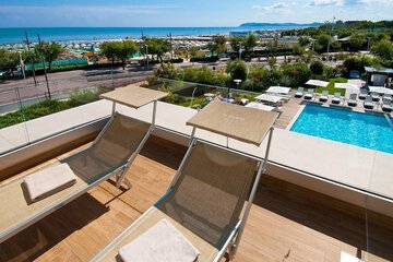 Sundeck
