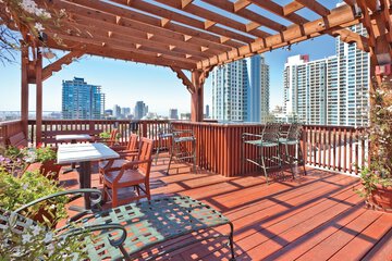 Sundeck