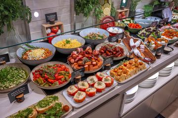 Breakfast buffet