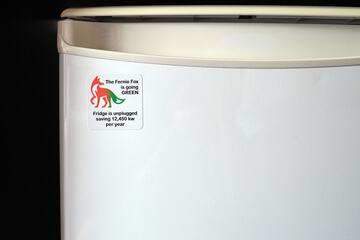 Mini-refrigerator
