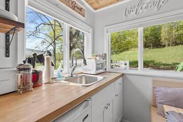 Private kitchenette