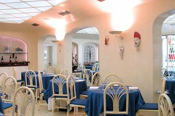 Food court