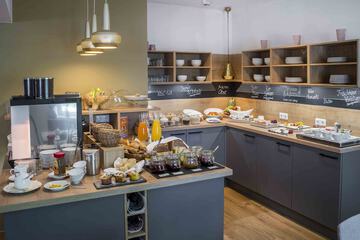 Breakfast buffet
