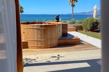 Private pool