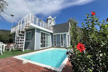 Private pool